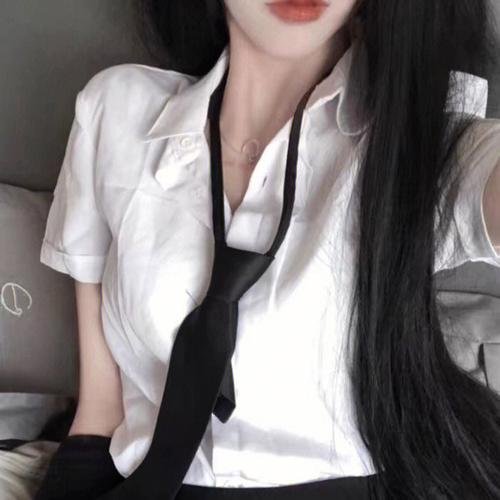 机组乘务员